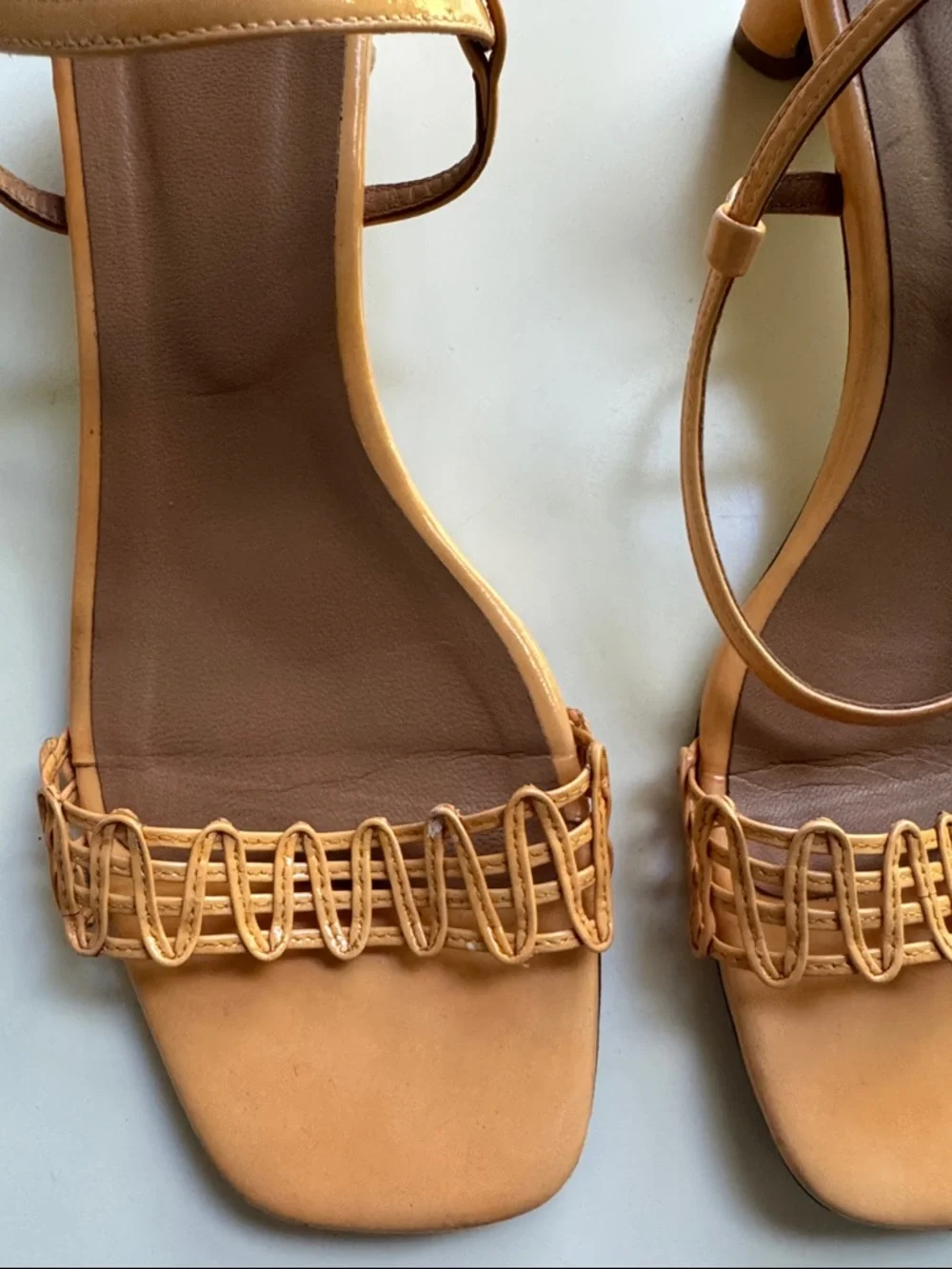 LOQ Luisa Heel Sandal in Cantaloupe Patent - Size 39 - Picture 5 of 7